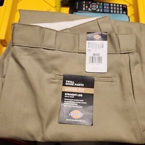 New With Tags Dickies Men's 85283 Loose Fit Double Knee Cell Pocket Work Pants